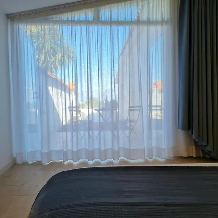 Cachito De Cielo Vila *